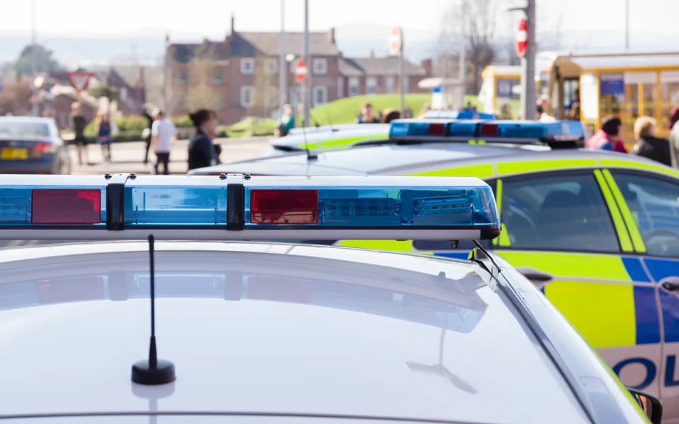 Police car lights_610861223