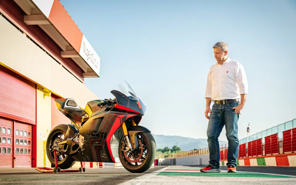 Roberto Cane Ducati (2)