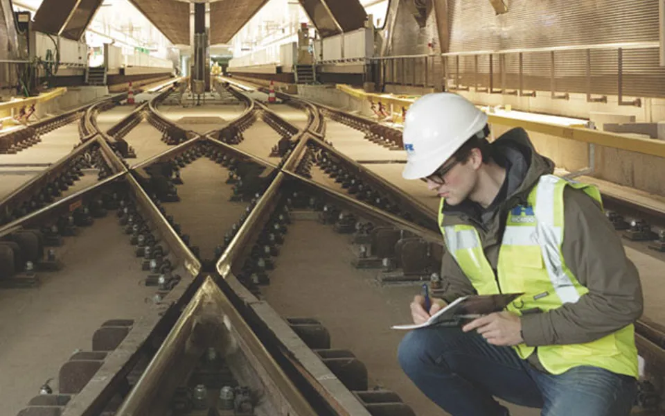 R139608 Ams Metr 870