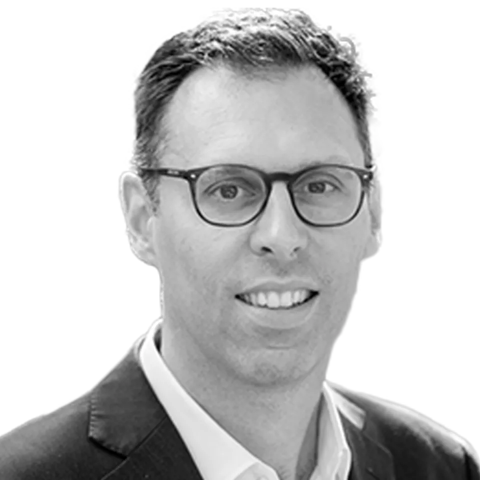 Chris Olszak BW 500X500(1)