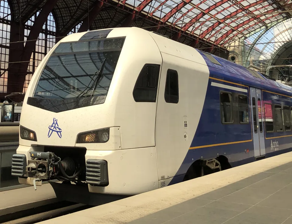 FLIRT STADLER Drei Länder Zug Drielandentrain Ricardo Certification Nederland Belgie Duitsland 4B