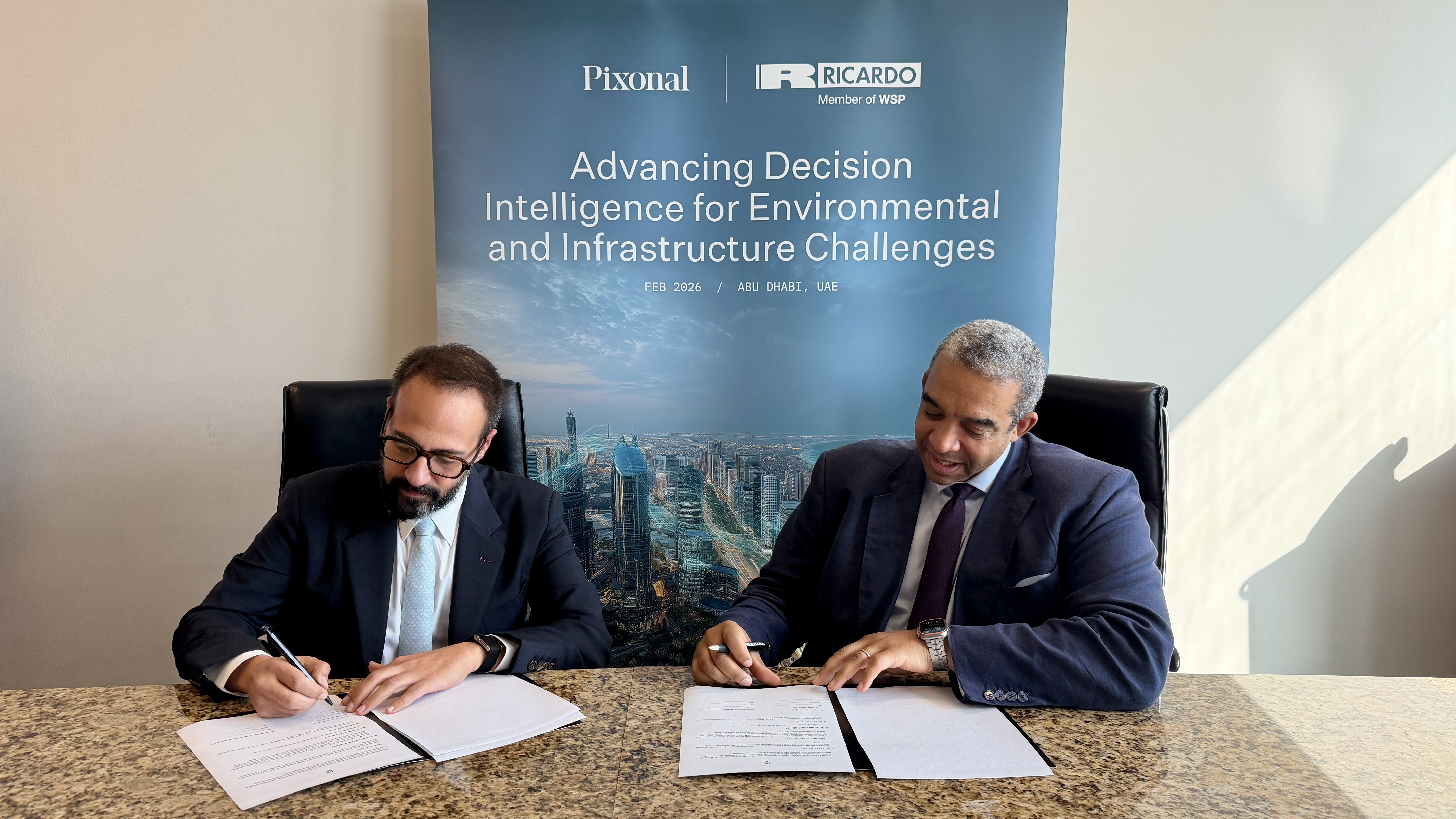 Pixonal and Ricardo officials sign MOU