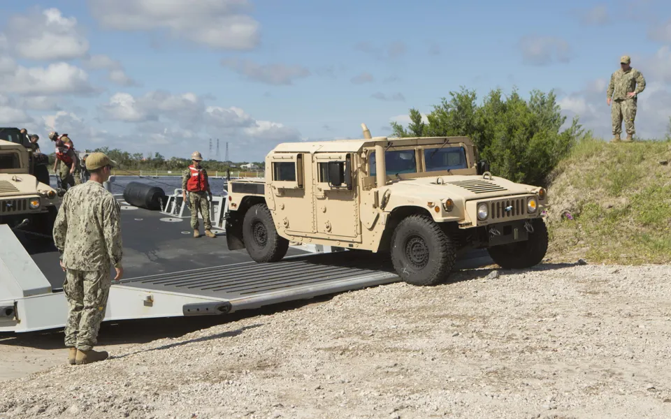 HMMWV US Army