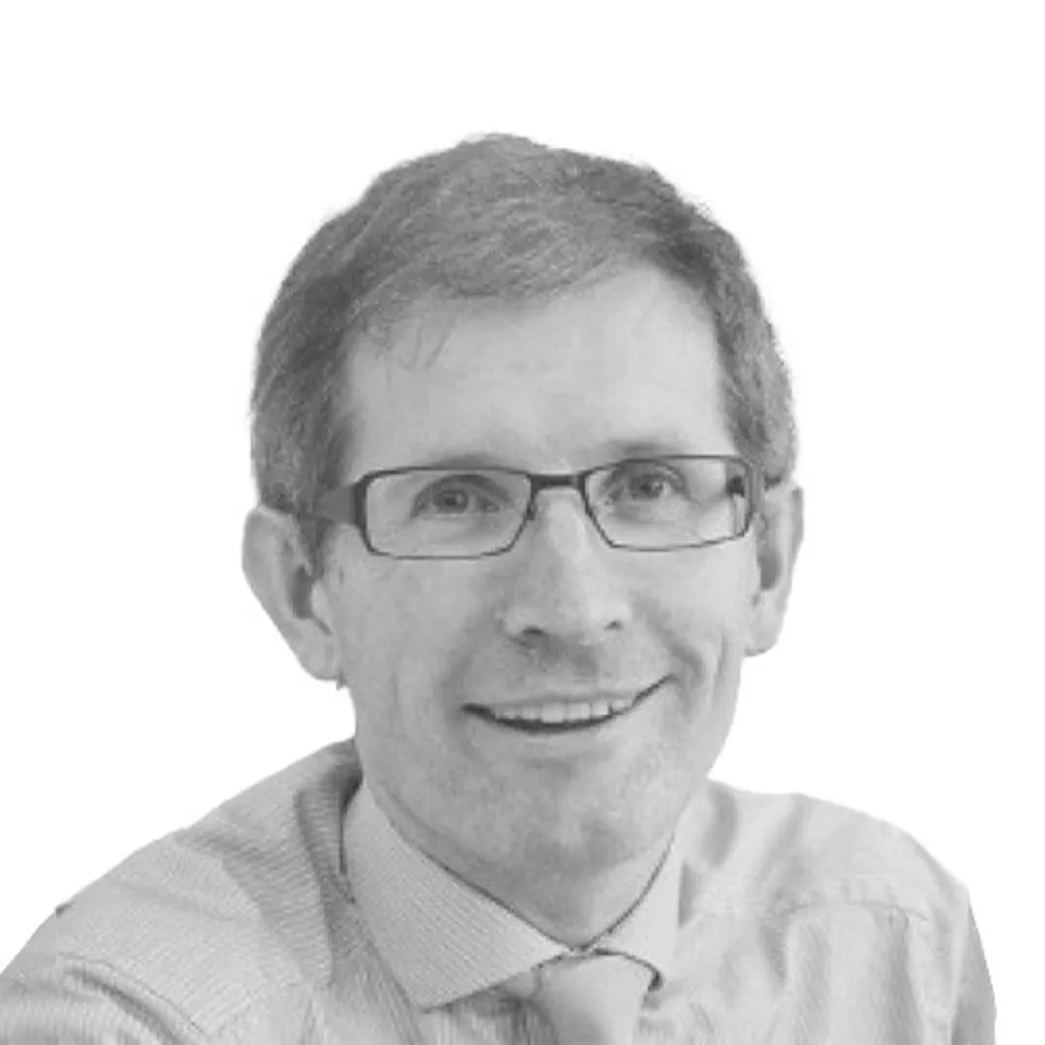 Stephen Clarke Headshot