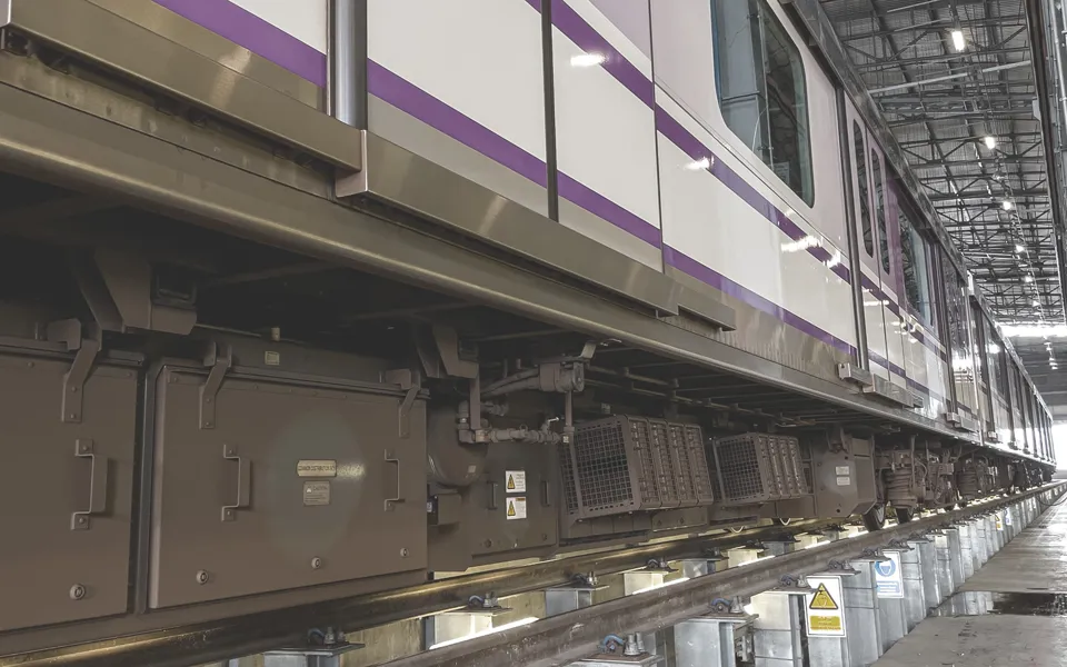 Shutterstock 1985500844