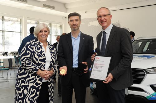 Teri Hawksworth, Richard Gordon, Adrian Greaney with ConnectHEV award